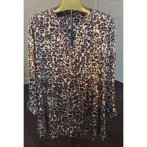 * Kim Rogers Womens Sz 3X Leopard Cuffed Sleeve Tunic Top  1/4 Button - Picture 1 of 8